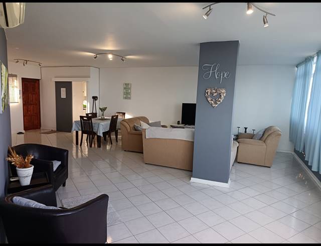 2 BEDROOM FLAT RENTED IN MORNINGSIDE